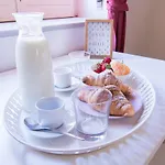 Maison Ortigia Bed & Breakfast 4*