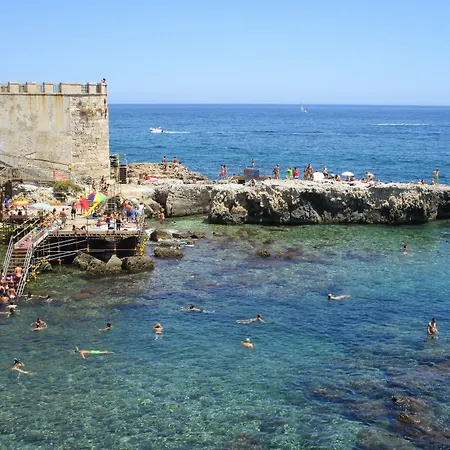 Maison Ortigia Bed & Breakfast