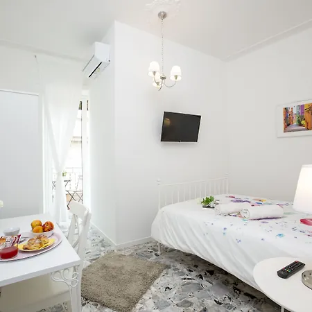 Bed & Breakfast Maison Ortigia 4*