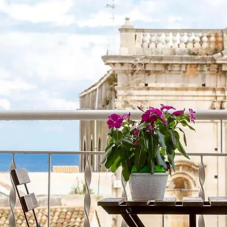 Maison Ortigia