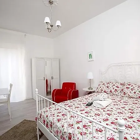 Bed & Breakfast Maison Ortigia 4*