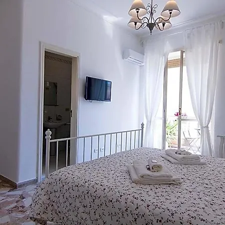فندق مبيت وإفطار Maison Ortigia 4*