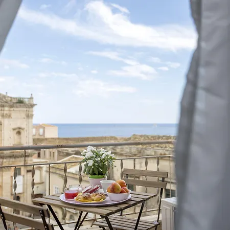 Maison Ortigia فندق 3*