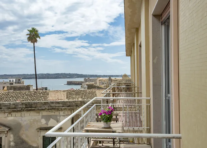 Bed & Breakfast Maison Ortigia 4*