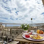 Maison Ortigia Bed & Breakfast 4*