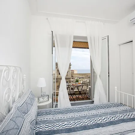 Maison Ortigia Couette-café 3*
