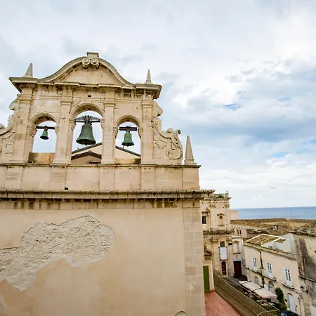 Maison Ortigia Couette-café 3*