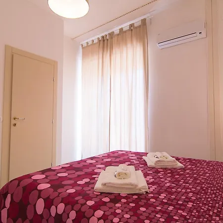 Couette-café Maison Ortigia 3*