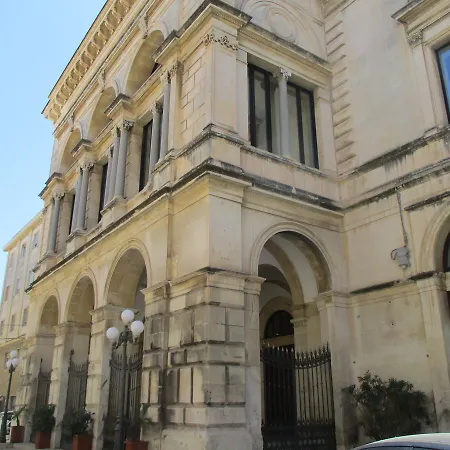 Couette-café Maison Ortigia 3*