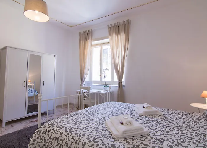 Maison Ortigia Alojamento de Acomodação e Pequeno-almoço 4*