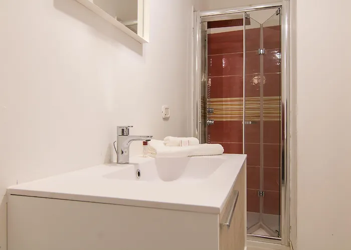 Alojamento de Acomodação e Pequeno-almoço Maison Ortigia 4*