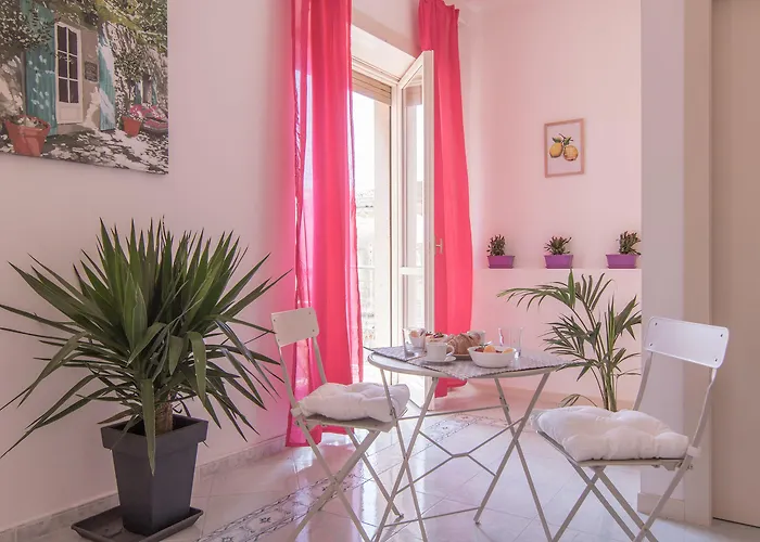 Alojamento de Acomodação e Pequeno-almoço Maison Ortigia Syracuse